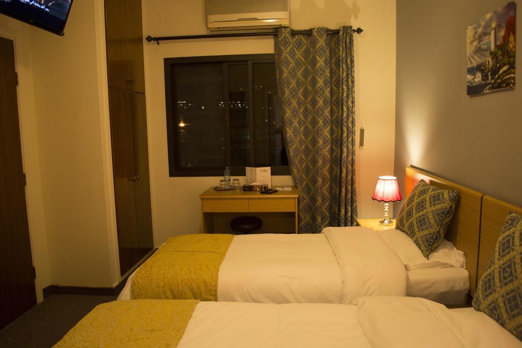 Manuella Hotel Джуния Екстериор снимка
