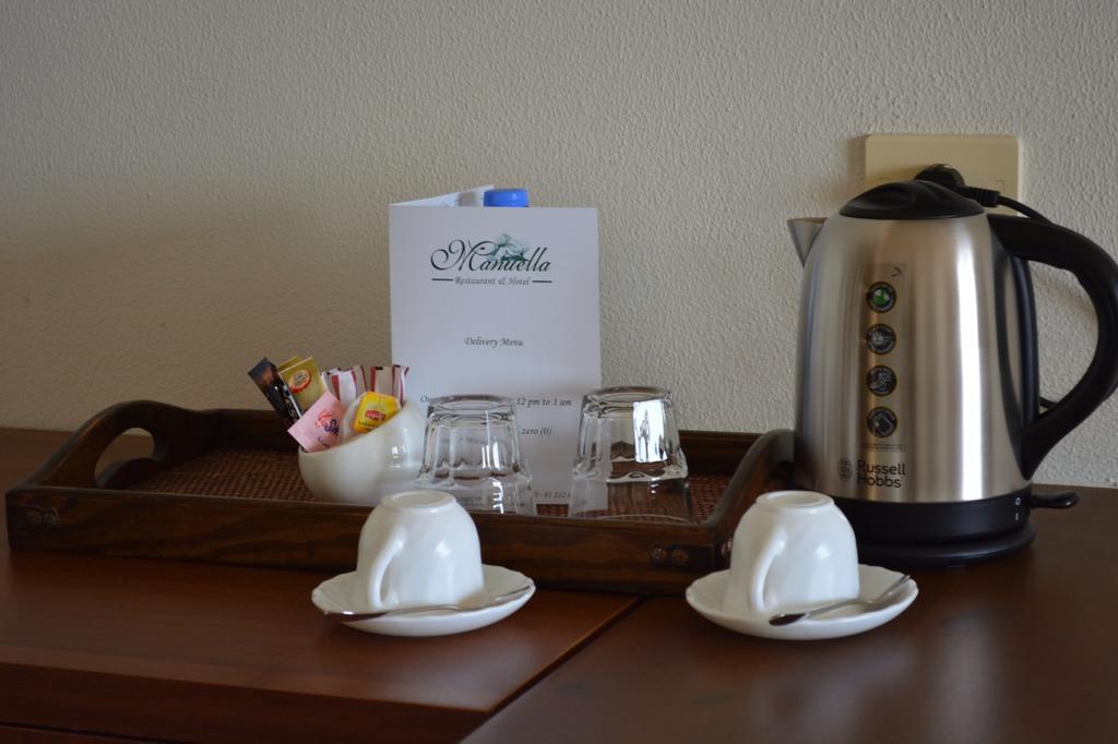 Manuella Hotel Джуния Екстериор снимка